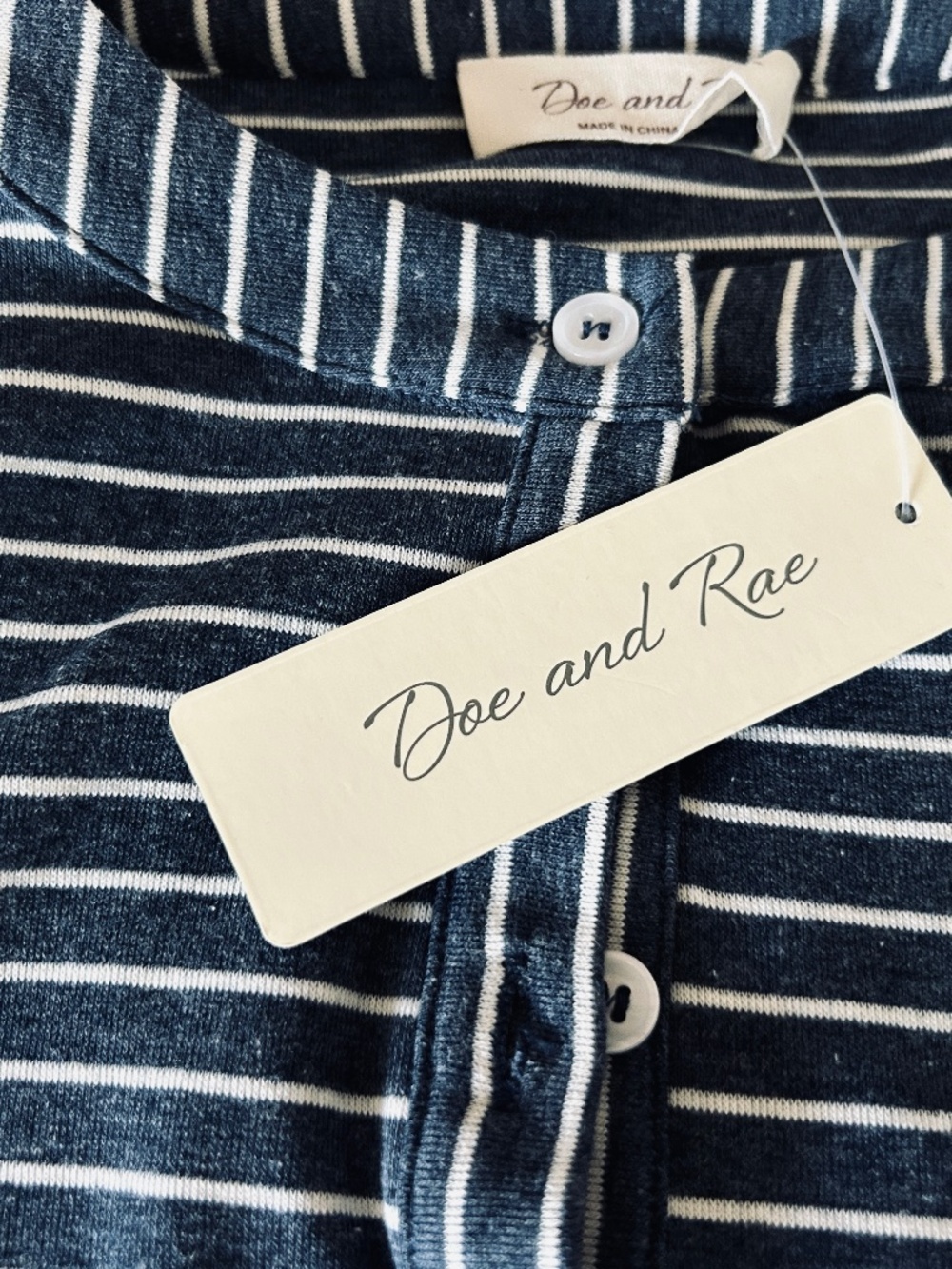 DOE & RAE WOMEN'S KNIT TOP SMALL